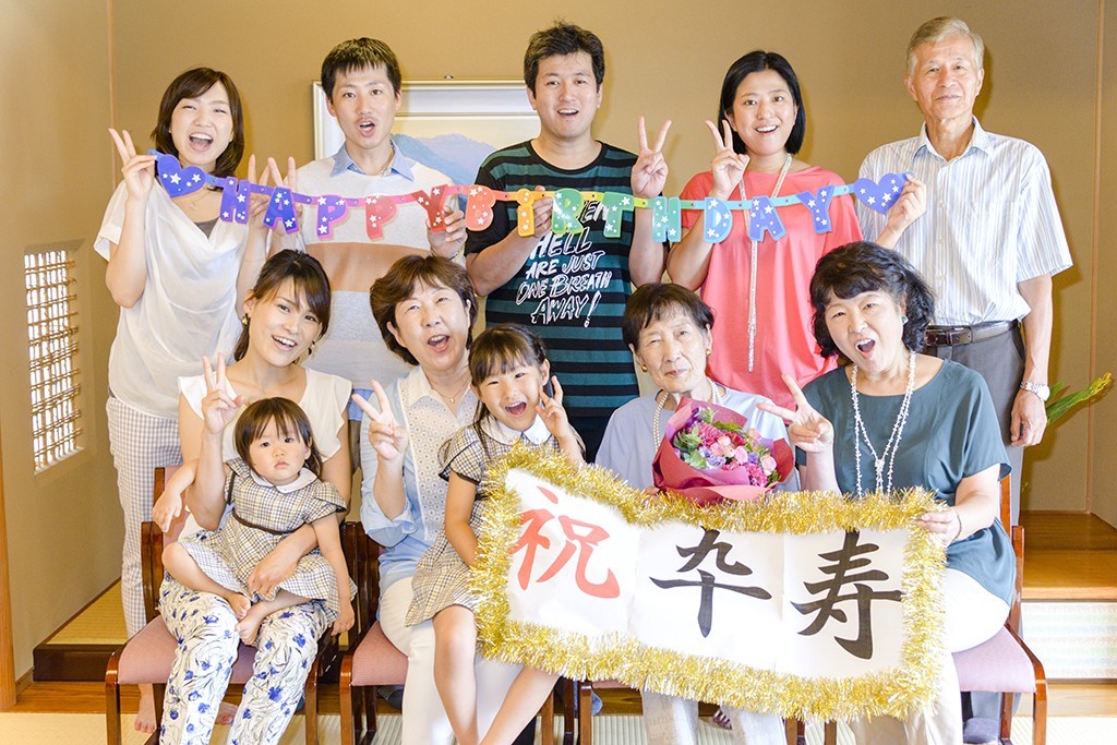 ＊家族写真＊幸せなお誕生日の出張撮影へのサムネイル