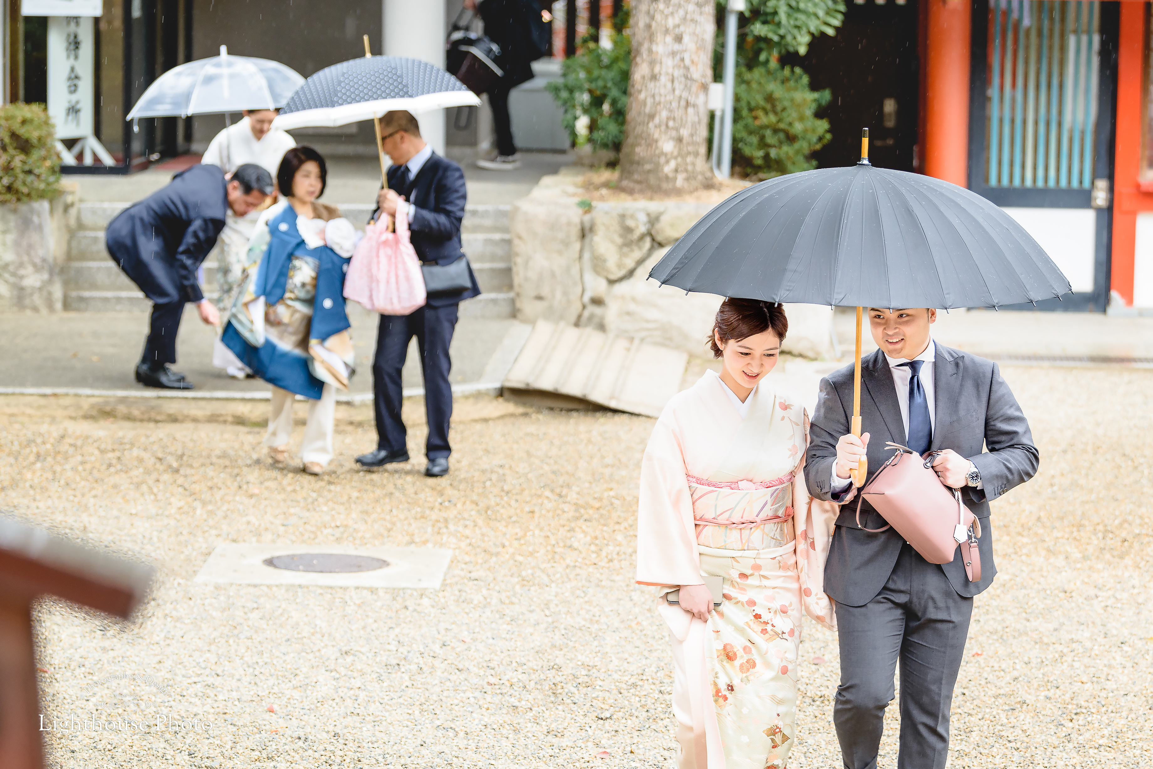 小雨の生田神社で、表情豊かなお宮参り。＠生田神社-1