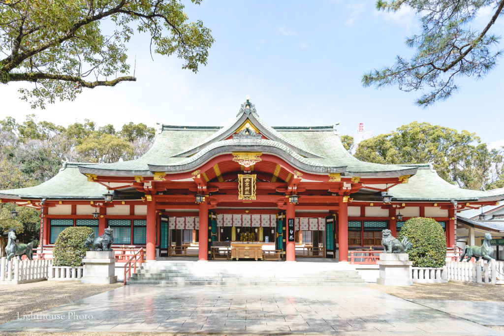 西宮神社の境内