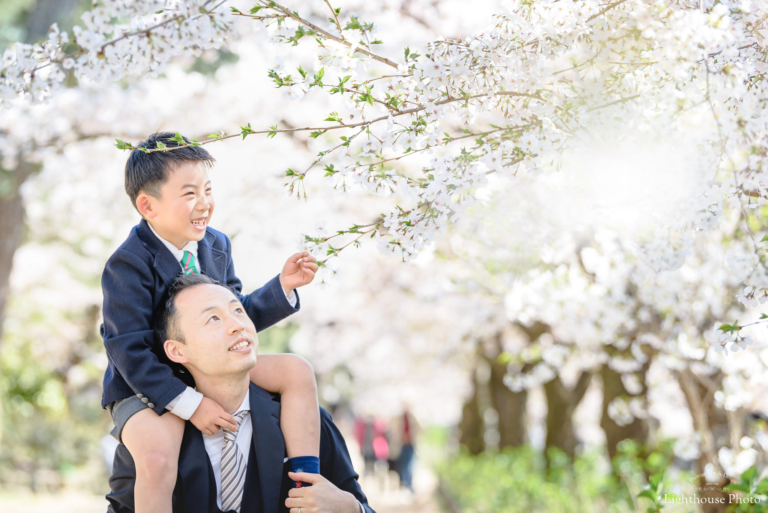 入学のお祝いに、家族みんなでロケーションフォト＠夙川公園-1